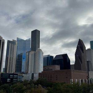 Meet your Posher, Urbanshopperz